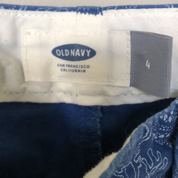 OLD Navy shell pattern shorts - Picture 2 of 10